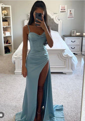 Behati dress