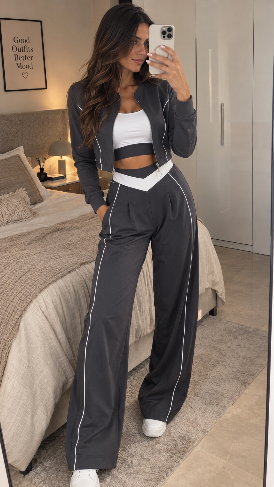 Set Monique